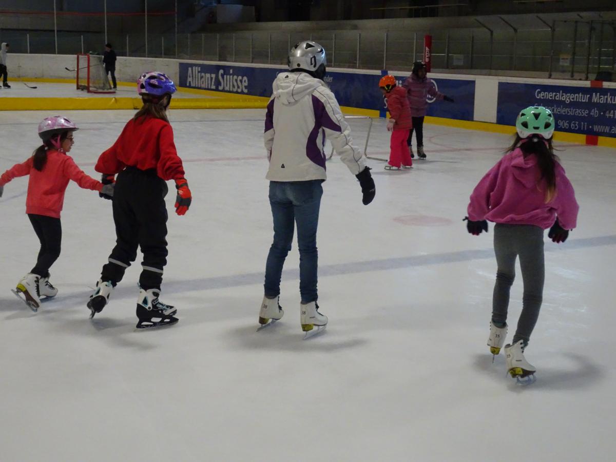 Kunsteisbahn Sissach Gemeinde Tecknau Kunsteisbahn Sissach Gemeinde Tecknau